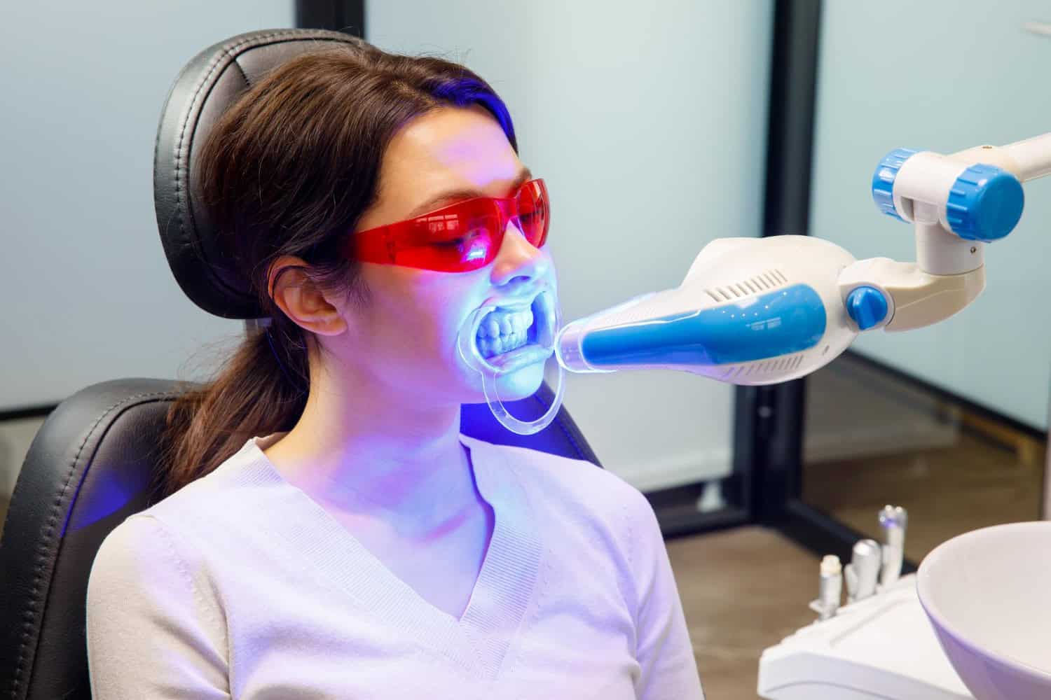 Laser gum treatment for gum disease using advanced periodontal laser technology by a Timonium periodontist.